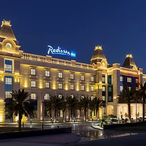 radisson-blu-hotel-ajman.dubaihotelsoffers.com/